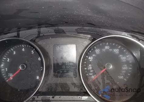 2018 Volkswagen Jetta 1.4T S z USA, uszkodzony, nr VIN 3VW2B7AJ6JM224016